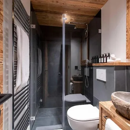 4br Stylish With Sauna And Pool Apartment Verbier